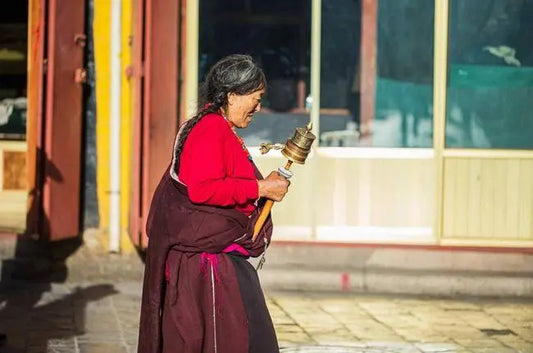 Unveiling the Mystique: Discovering the Healing Benefits of Tibetan-style Jewelry