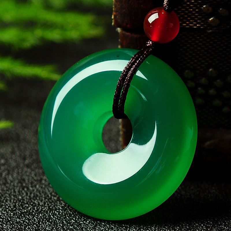 30 mm Green Chalcedony Gemstone Donut Pendant Necklace