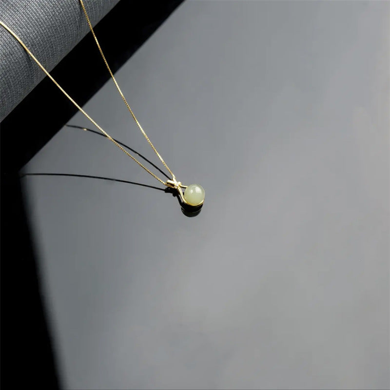 Elegant Gold Chain Jade Pendant Necklace – Spiritual Protection Jewelry