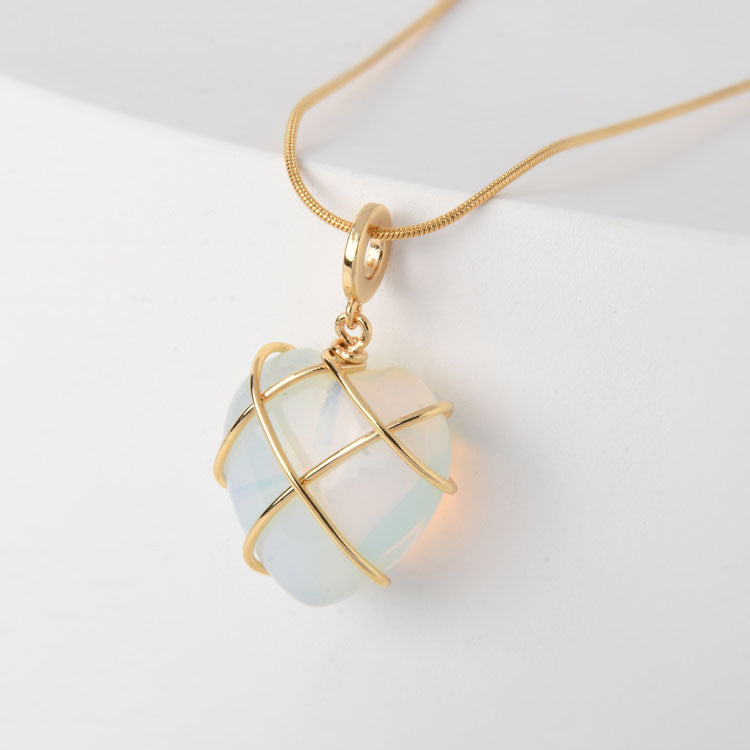 Natural Crystal Heart Necklace – Emotional Healing Jewelry for Women