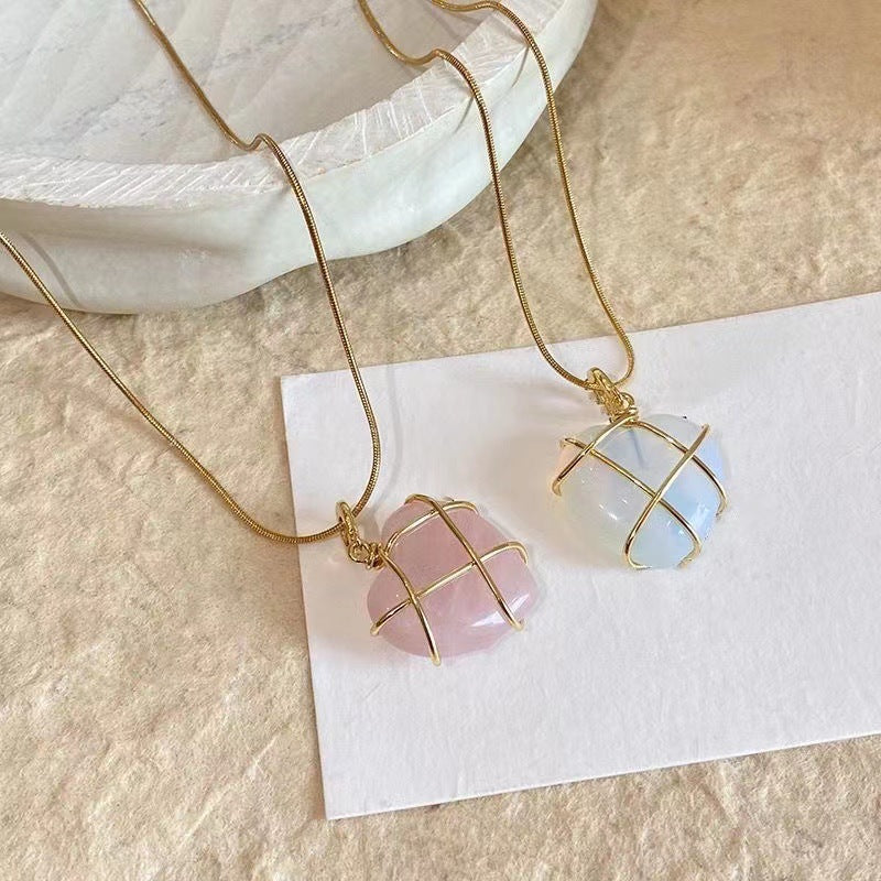 Natural Crystal Heart Necklace – Emotional Healing Jewelry for Women