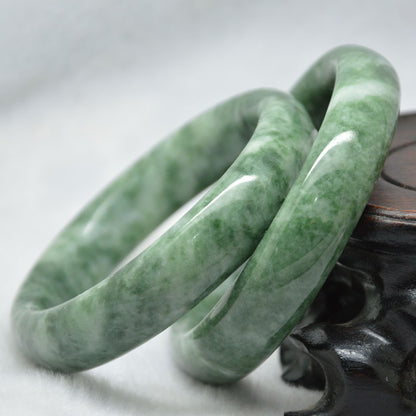 Natural Jade Bangle Bracelet - Healing & Balance