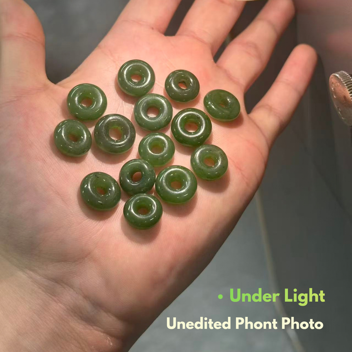Actual Hetian Jade Pendant present translucent under light