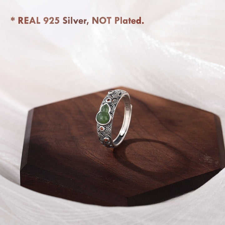 Natural Jade Calabash Ring – Symbol of Harmony and Good Fortune