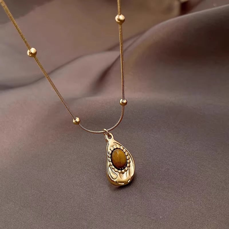 Natural Tiger’s Eye Pendant Necklace – Protective Stone for Focus & Confidence